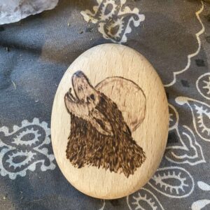 Howling Wolf Spirit Stone – Hand-Burned Pyrography Pebble