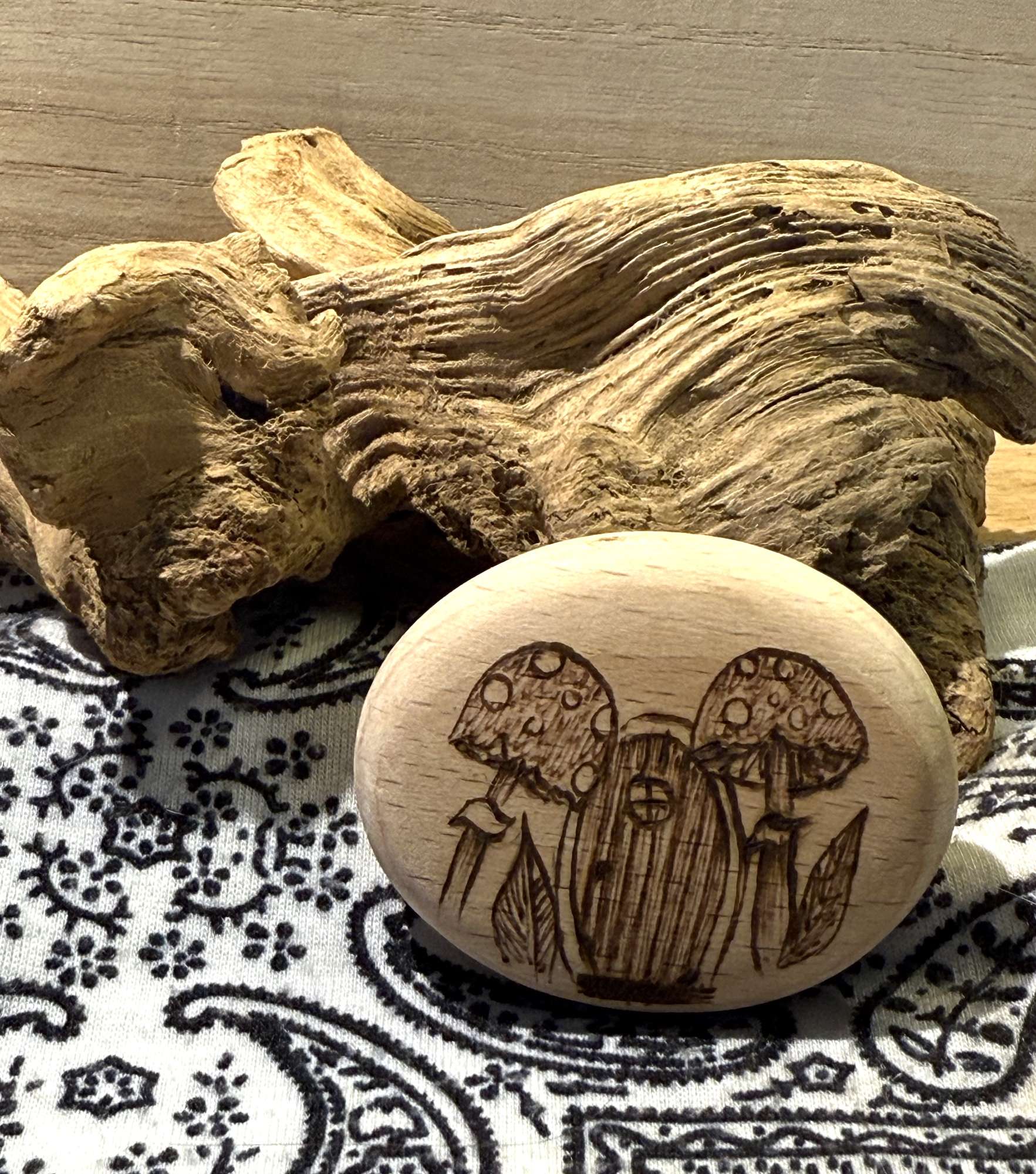 Wayfinder Stone – Woodland Door Edition